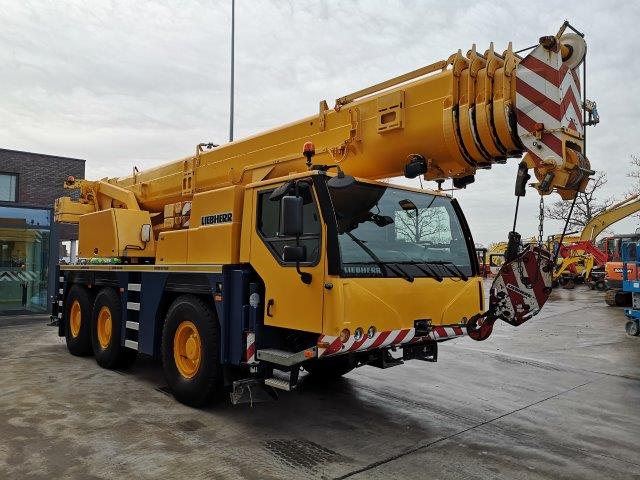 Liebherr LTM 1055-3.1