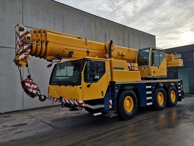 Liebherr LTM 1055-3.1